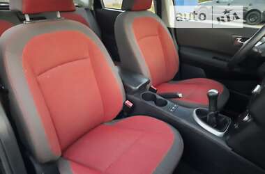 Внедорожник / Кроссовер Nissan Qashqai 2009 в Полтаве