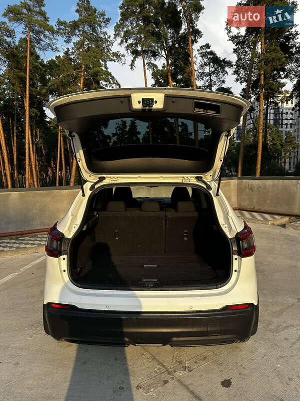 Внедорожник / Кроссовер Nissan Qashqai 2018 в Ирпене