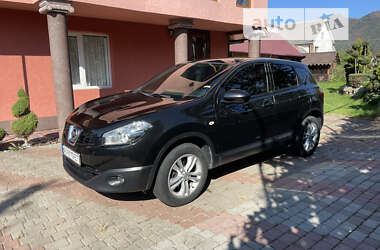 Внедорожник / Кроссовер Nissan Qashqai 2012 в Тячеве