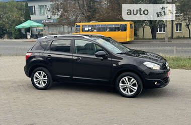 Внедорожник / Кроссовер Nissan Qashqai 2011 в Ровно