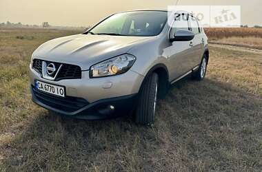 Позашляховик / Кросовер Nissan Qashqai 2010 в Черкасах