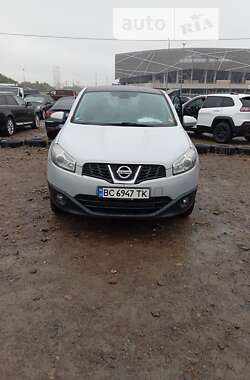 Позашляховик / Кросовер Nissan Qashqai 2011 в Львові