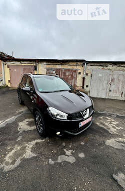 Позашляховик / Кросовер Nissan Qashqai 2012 в Львові