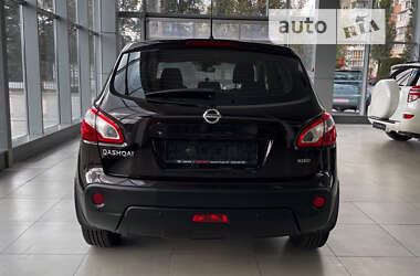 Позашляховик / Кросовер Nissan Qashqai 2013 в Чернігові