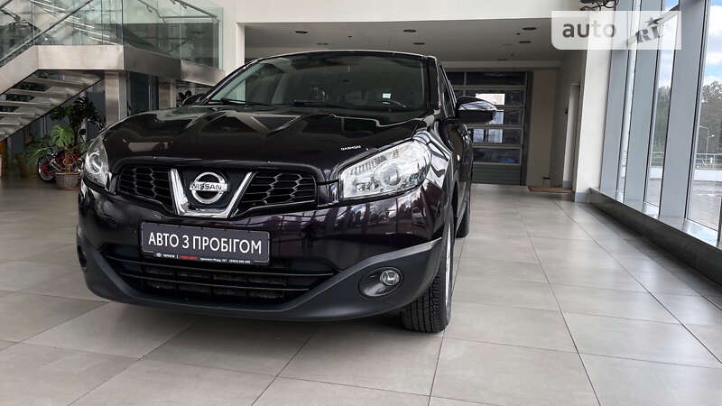 Позашляховик / Кросовер Nissan Qashqai 2013 в Чернігові