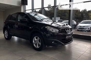 Позашляховик / Кросовер Nissan Qashqai 2013 в Чернігові