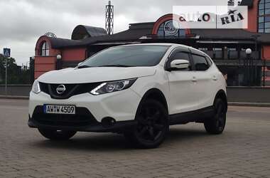 Внедорожник / Кроссовер Nissan Qashqai 2014 в Дрогобыче