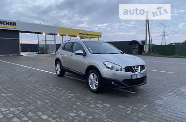 Позашляховик / Кросовер Nissan Qashqai 2013 в Луцьку