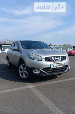 Позашляховик / Кросовер Nissan Qashqai 2010 в Харкові