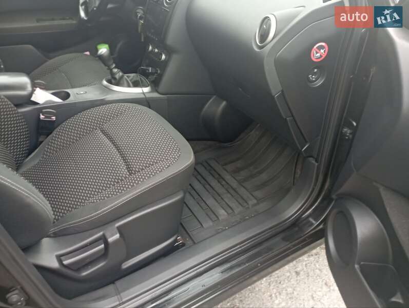 Позашляховик / Кросовер Nissan Qashqai 2009 в Дубні
