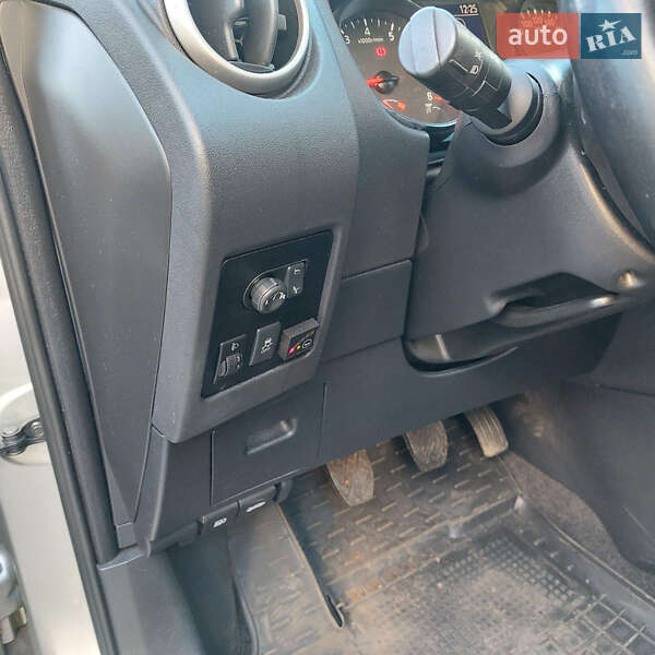 Внедорожник / Кроссовер Nissan Qashqai 2011 в Виннице фото 10 Внедорожник / Кроссовер Nissan Qashqai 2011 в Виннице