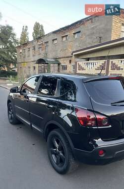 Позашляховик / Кросовер Nissan Qashqai 2008 в 