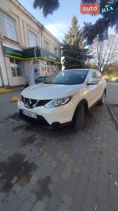 Внедорожник / Кроссовер Nissan Qashqai 2016 в Городке