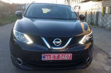 Позашляховик / Кросовер Nissan Qashqai 2015 в Рівному