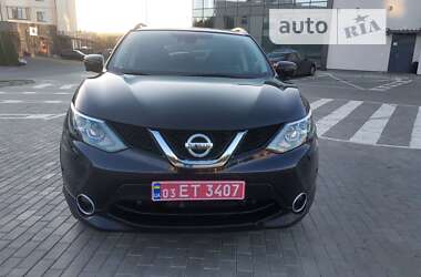 Позашляховик / Кросовер Nissan Qashqai 2015 в Рівному