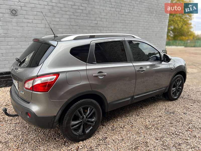 Внедорожник / Кроссовер Nissan Qashqai 2011 в Днепре