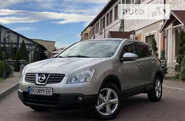 Внедорожник / Кроссовер Nissan Qashqai 2009 в Стрые