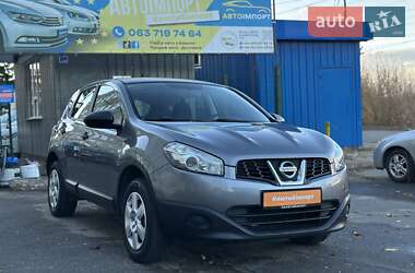 Позашляховик / Кросовер Nissan Qashqai 2013 в Сумах