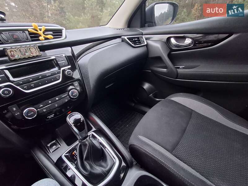 Внедорожник / Кроссовер Nissan Qashqai 2018 в Коростене