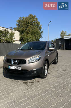 Позашляховик / Кросовер Nissan Qashqai 2012 в Львові