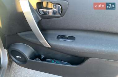 Внедорожник / Кроссовер Nissan Qashqai 2013 в 