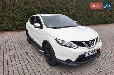 Внедорожник / Кроссовер Nissan Qashqai 2014 в Черновцах