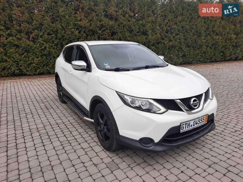 Внедорожник / Кроссовер Nissan Qashqai 2014 в 