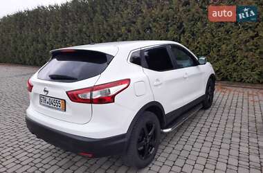 Внедорожник / Кроссовер Nissan Qashqai 2014 в 