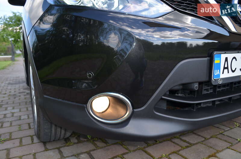 Внедорожник / Кроссовер Nissan Qashqai 2015 в Луцке