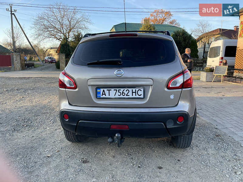 Внедорожник / Кроссовер Nissan Qashqai 2010 в Болехове