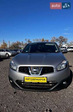 Позашляховик / Кросовер Nissan Qashqai 2010 в Ужгороді