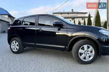 Внедорожник / Кроссовер Nissan Qashqai 2012 в Ивано-Франковске