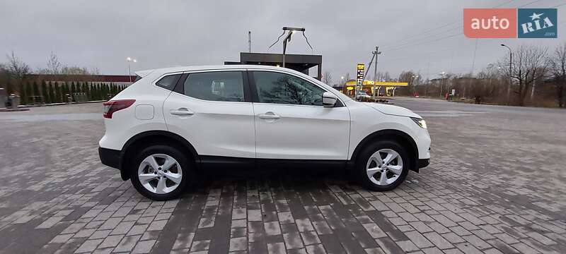 Внедорожник / Кроссовер Nissan Qashqai 2021 в Надворной