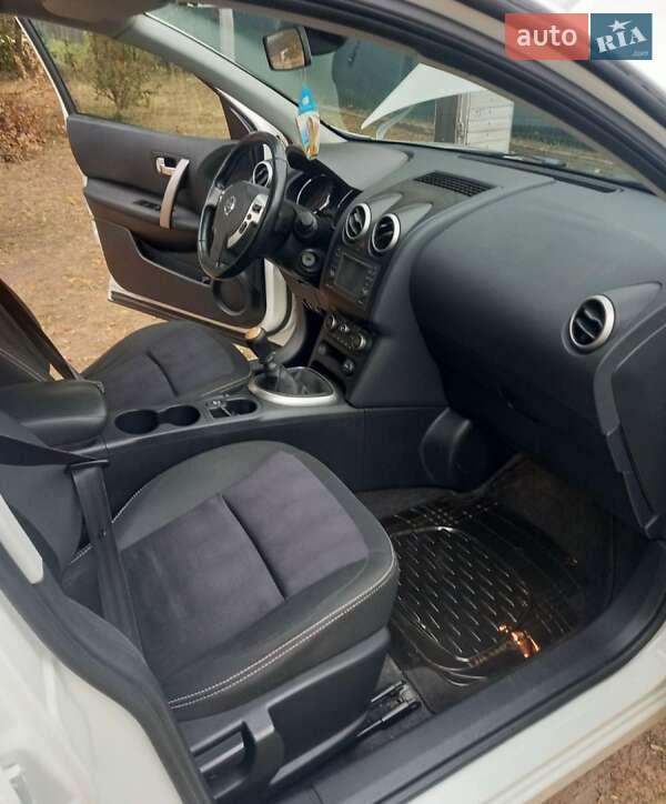 Внедорожник / Кроссовер Nissan Qashqai 2012 в Яготине
