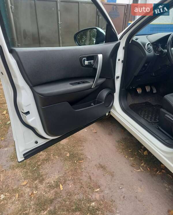 Внедорожник / Кроссовер Nissan Qashqai 2012 в Яготине
