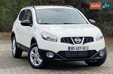 Позашляховик / Кросовер Nissan Qashqai 2011 в Рівному