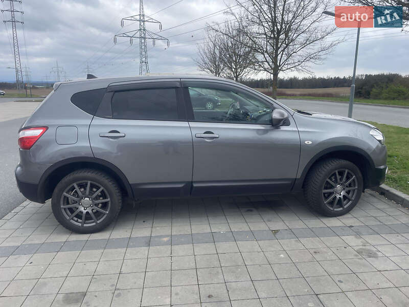 Внедорожник / Кроссовер Nissan Qashqai 2011 в Иршаве