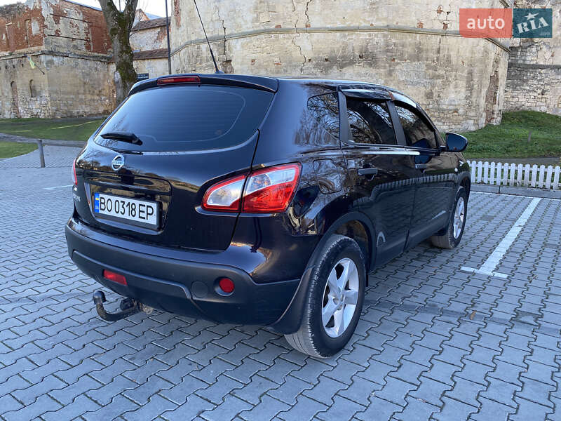 Позашляховик / Кросовер Nissan Qashqai 2013 в Бережанах