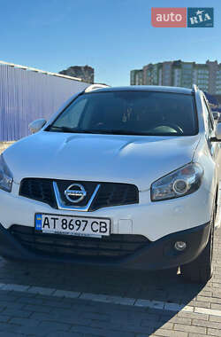 Позашляховик / Кросовер Nissan Qashqai 2012 в Калуші