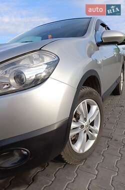 Позашляховик / Кросовер Nissan Qashqai 2013 в Стрию