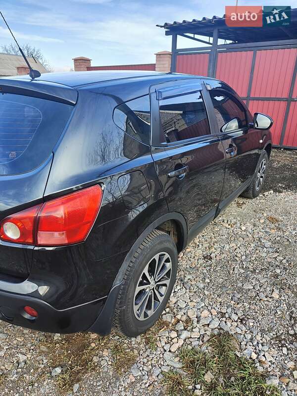 Позашляховик / Кросовер Nissan Qashqai 2008 в Градизьку