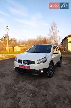 Позашляховик / Кросовер Nissan Qashqai 2012 в Рожище