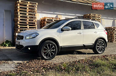 Внедорожник / Кроссовер Nissan Qashqai 2013 в Снятине