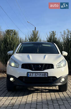 Внедорожник / Кроссовер Nissan Qashqai 2013 в Снятине