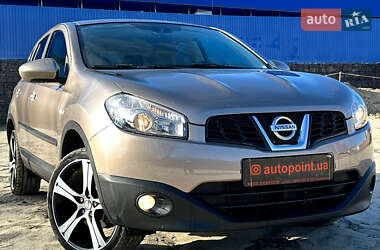 Позашляховик / Кросовер Nissan Qashqai 2012 в Сумах