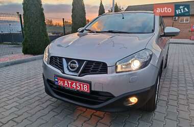 Внедорожник / Кроссовер Nissan Qashqai 2010 в 
