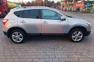 Внедорожник / Кроссовер Nissan Qashqai 2010 в 