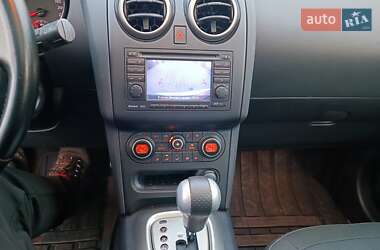 Внедорожник / Кроссовер Nissan Qashqai 2010 в 