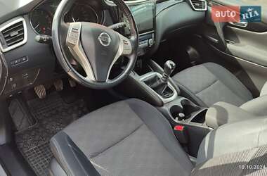 Внедорожник / Кроссовер Nissan Qashqai 2014 в 