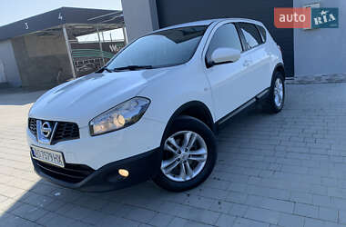 Позашляховик / Кросовер Nissan Qashqai 2011 в Виноградові